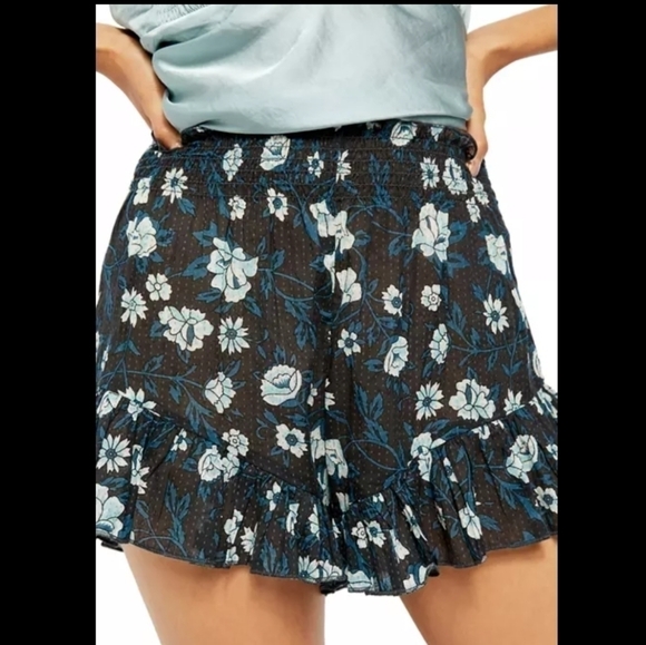 Free People Lambaste Floral Short - Picture 1 of 7